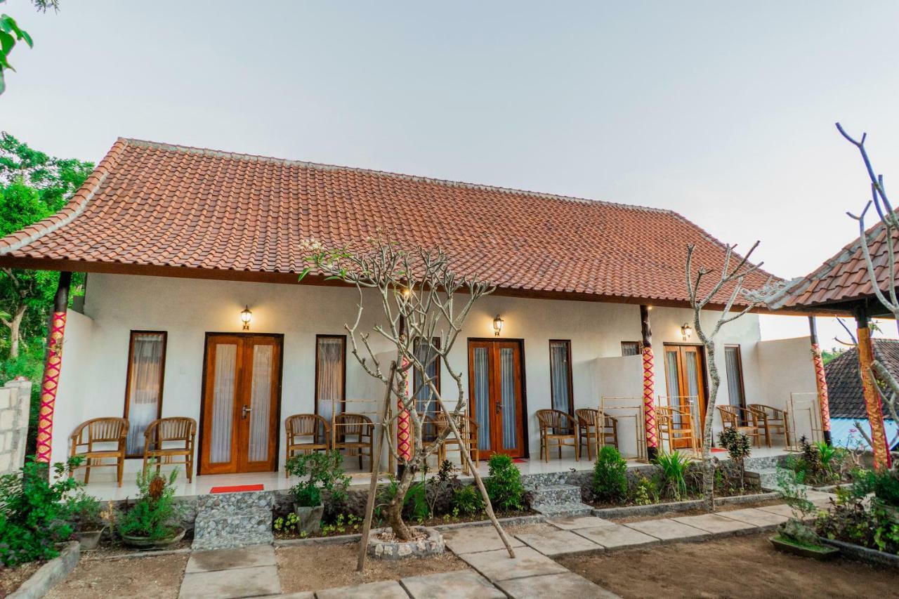 Kamasanti Hostel Toyapakeh Exterior foto
